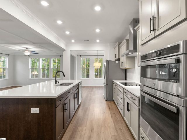 4135 Crest Ridge Lane, Boiling Springs, SC 29316