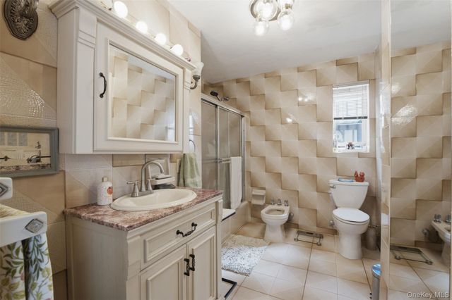 1610 Astor Avenue, Bronx, NY 10469