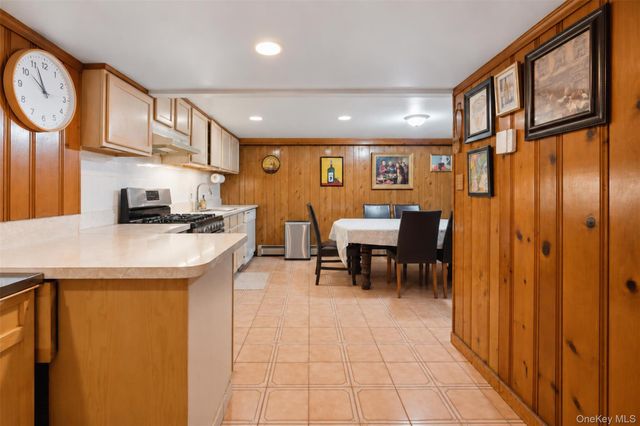 1610 Astor Avenue, Bronx, NY 10469