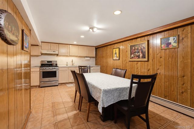 1610 Astor Avenue, Bronx, NY 10469