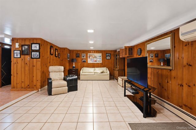 1610 Astor Avenue, Bronx, NY 10469