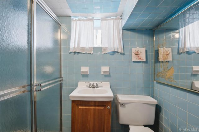 1610 Astor Avenue, Bronx, NY 10469