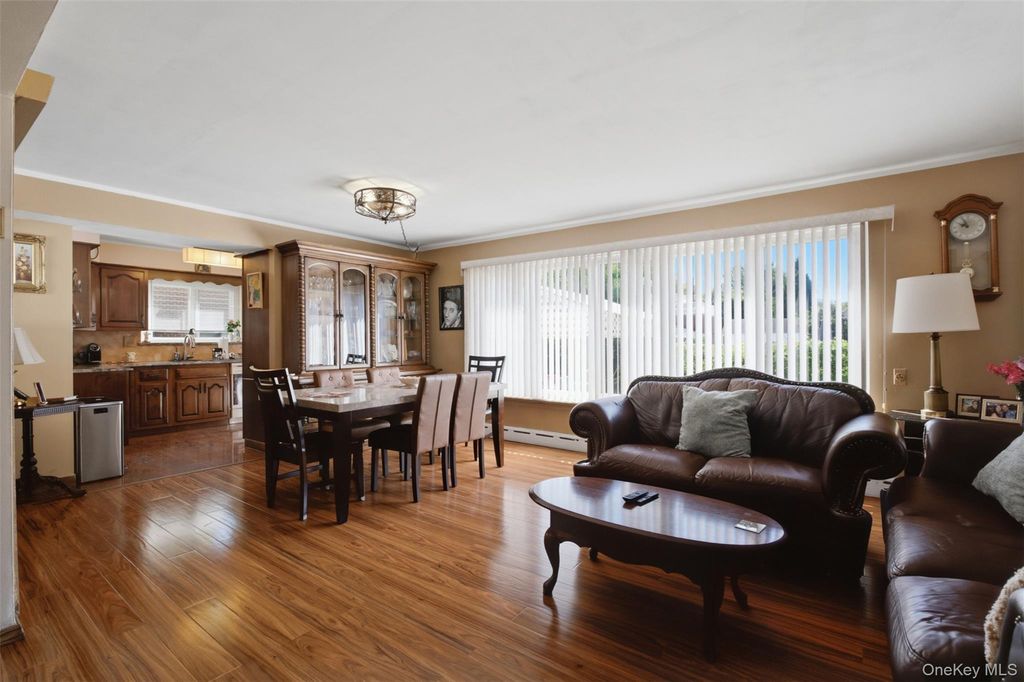 1610 Astor Avenue, Bronx, NY 10469 — photo 2