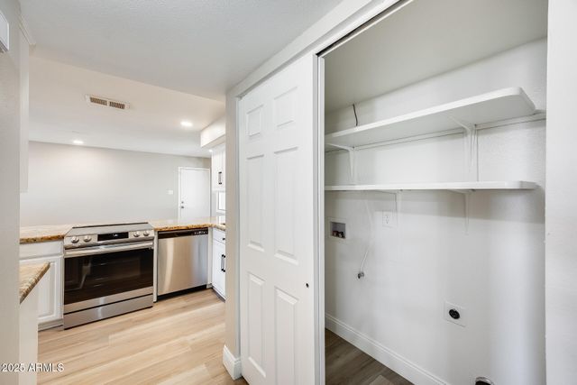 6736 S STANLEY Place, Tempe, AZ 85283