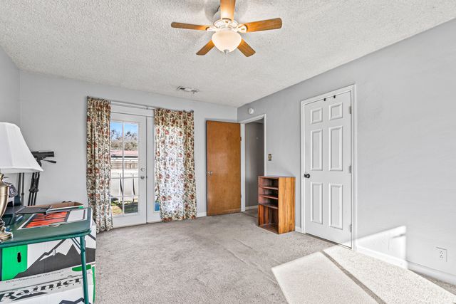 3200 Hanley Road, Central Point, OR 97502