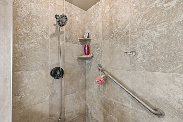 3200 Hanley Road, Central Point, OR 97502