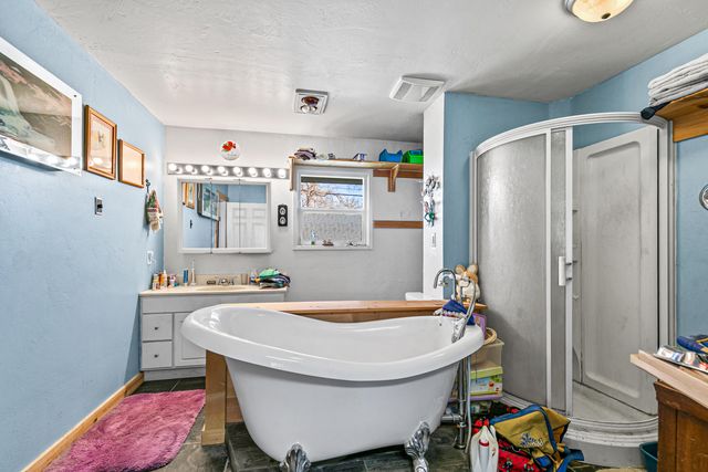 3200 Hanley Road, Central Point, OR 97502