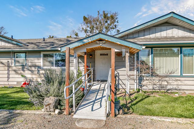 3200 Hanley Road, Central Point, OR 97502