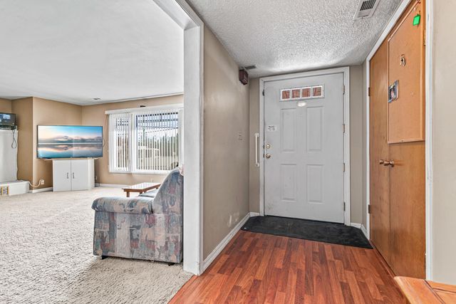 3200 Hanley Road, Central Point, OR 97502