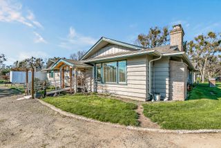 3200 Hanley Road, Central Point, OR 97502