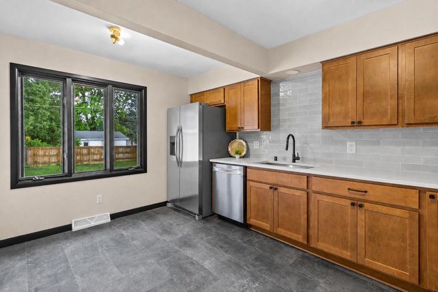 1204 Lisbon STREET, Watertown, WI 53098