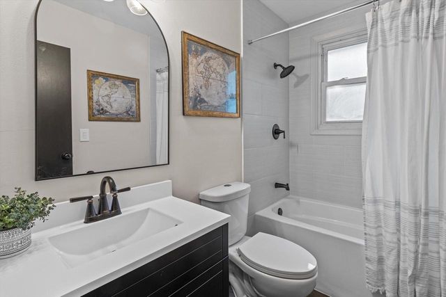 1204 Lisbon STREET, Watertown, WI 53098