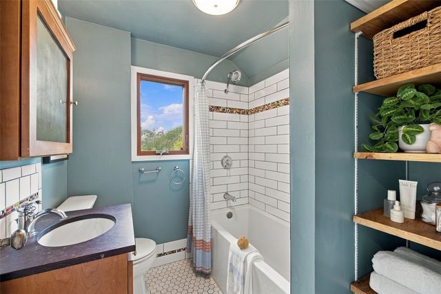 3080 S Andover Street, Seattle, WA 98108