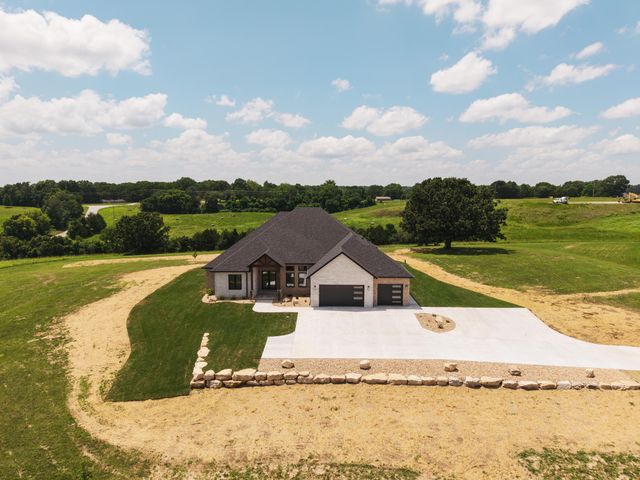 1551 S Millridge Court, Nixa, MO 65714