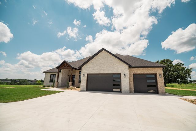 1551 S Millridge Court, Nixa, MO 65714