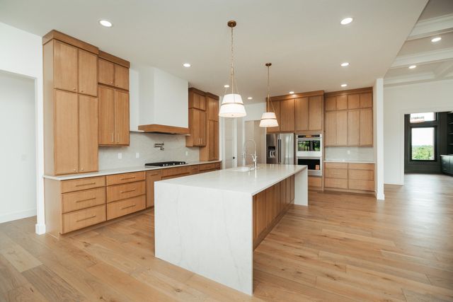 1551 S Millridge Court, Nixa, MO 65714