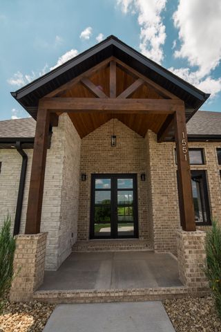 1551 S Millridge Court, Nixa, MO 65714