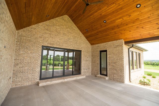 1551 S Millridge Court, Nixa, MO 65714