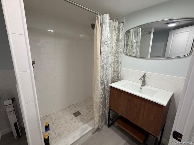27 Deer Path, Quogue, NY 11959