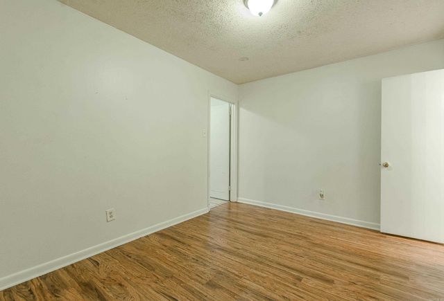 5700 B St Apt 15, Little Rock, AR 72205