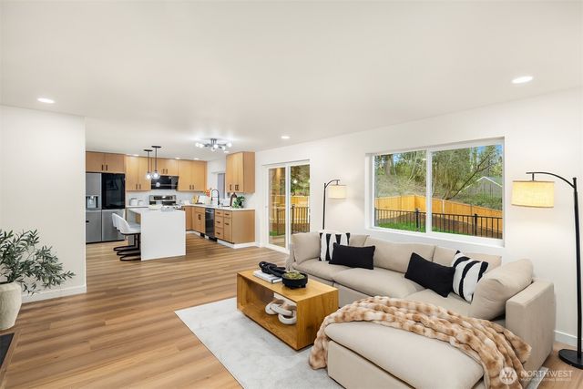 3328 168th Place SE, Bellevue, WA 98008