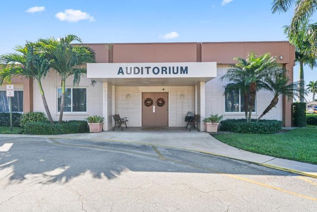 2727 Dudley Drive W G, West Palm Beach, FL 33415