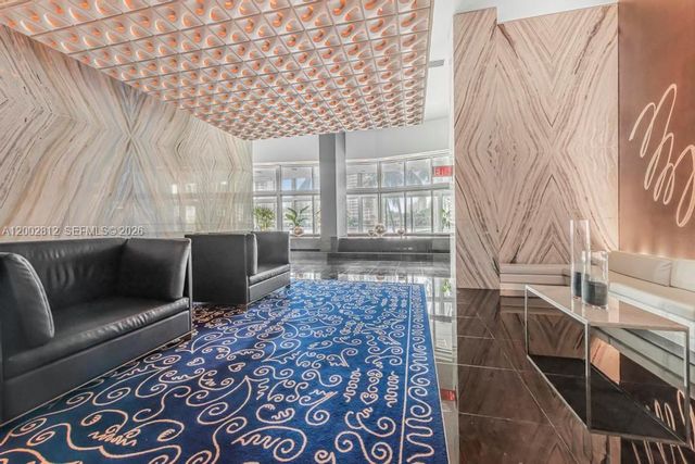 335 S Biscayne Blvd LPH-02, Miami, FL 33131