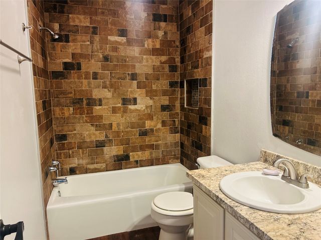 117 Cedar Hill Drive, Whitney, TX 76692