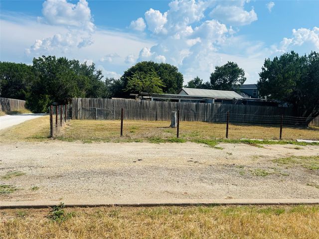 117 Cedar Hill Drive, Whitney, TX 76692
