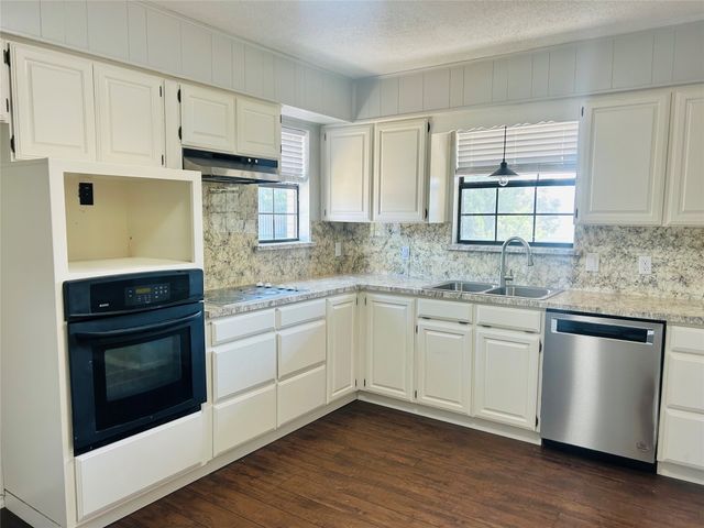 117 Cedar Hill Drive, Whitney, TX 76692