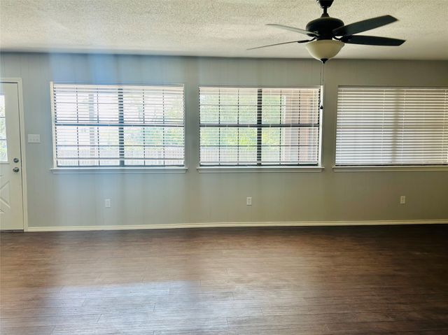 117 Cedar Hill Drive, Whitney, TX 76692