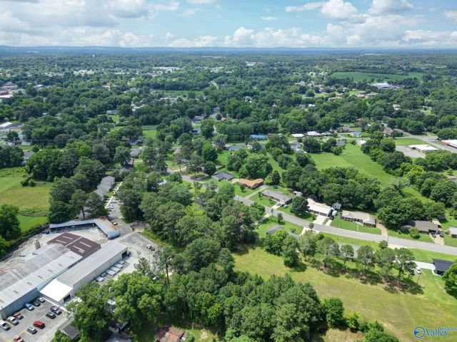 506 Kimberly Street, Albertville, AL 35950