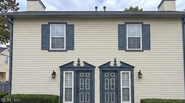 208 Henwick CT, Chesapeake, VA 23320