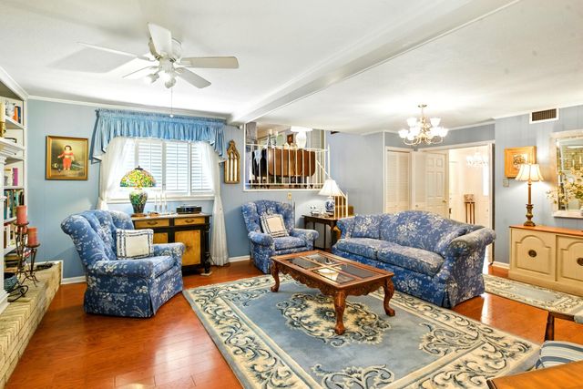 1004 Estelle St., Hattiesburg, MS 39402