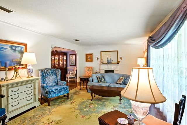 1004 Estelle St., Hattiesburg, MS 39402