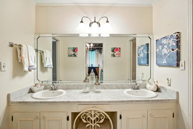 1004 Estelle St., Hattiesburg, MS 39402