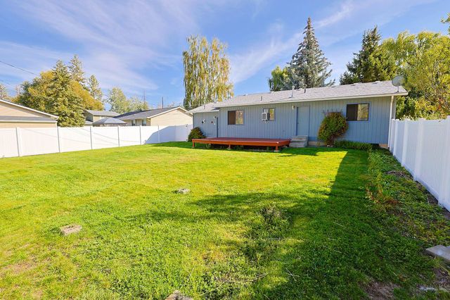 1125 E Evergreen Dr, Medical Lake, WA 99022