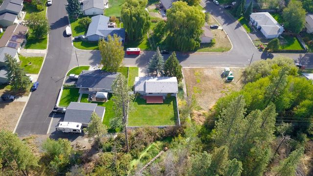 1125 E Evergreen Dr, Medical Lake, WA 99022