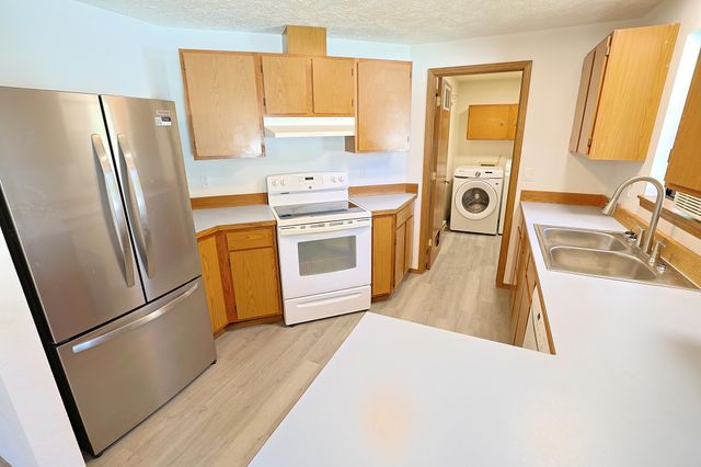 1125 E Evergreen Dr, Medical Lake, WA 99022
