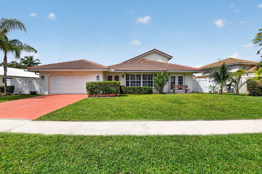749 Camino Lakes Circle, Boca Raton, FL 33486
