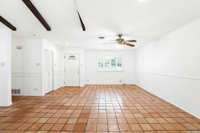 6118 FOREST VIEW ST, San Antonio, TX 78240