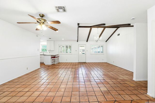 6118 FOREST VIEW ST, San Antonio, TX 78240