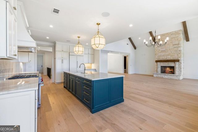 136 Barrington Hall Drive, Eatonton, GA 31024