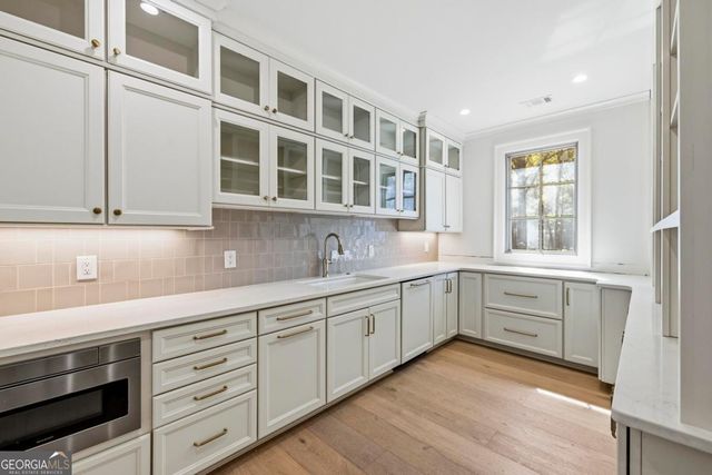 136 Barrington Hall Drive, Eatonton, GA 31024