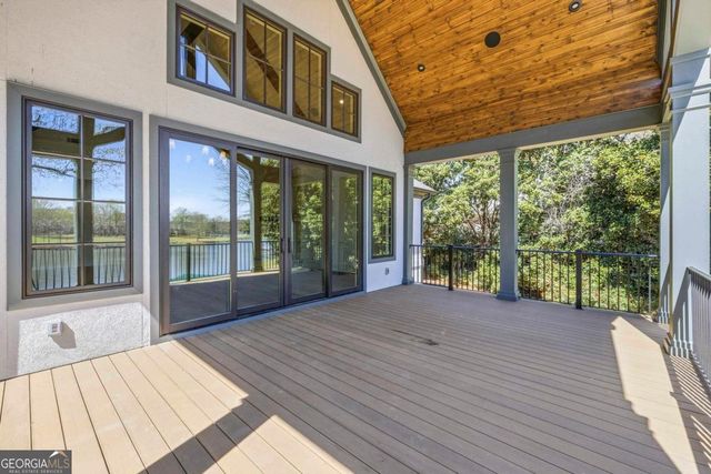 136 Barrington Hall Drive, Eatonton, GA 31024