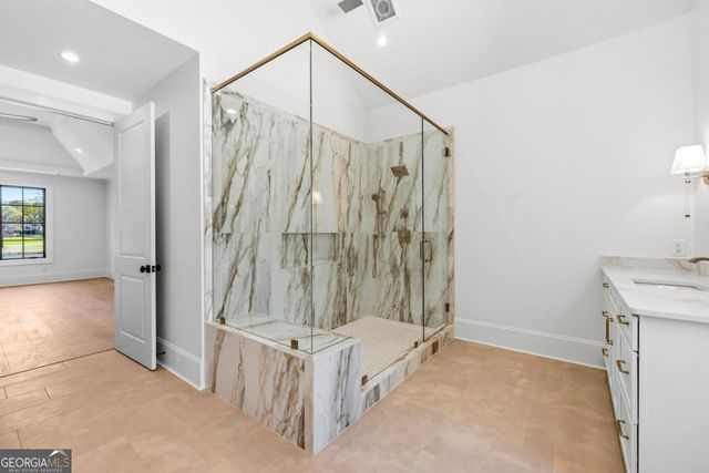 136 Barrington Hall Drive, Eatonton, GA 31024