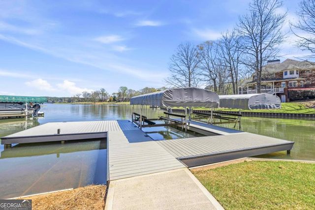 136 Barrington Hall Drive, Eatonton, GA 31024