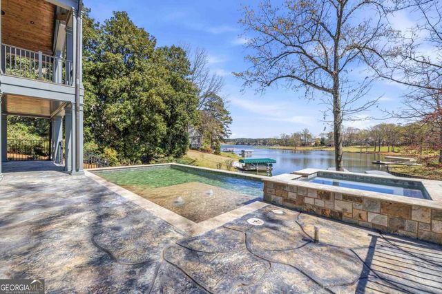 136 Barrington Hall Drive, Eatonton, GA 31024