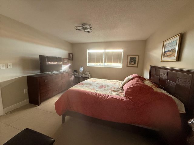 2791 N Pine Island Road 302, Sunrise, FL 33322