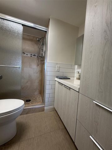 2791 N Pine Island Road 302, Sunrise, FL 33322